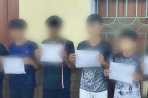 Khoi to vu an nhom hoc sinh gay roi truoc cong truong o Hai Duong hinh anh