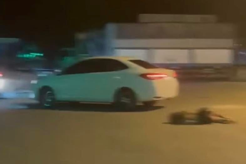 3 toi danh co the ap dung trong vu tong 2 co gai o cay xang hinh anh