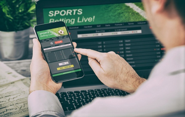 Chong no tien ca do, vo co phai tra hay khong? hinh anh