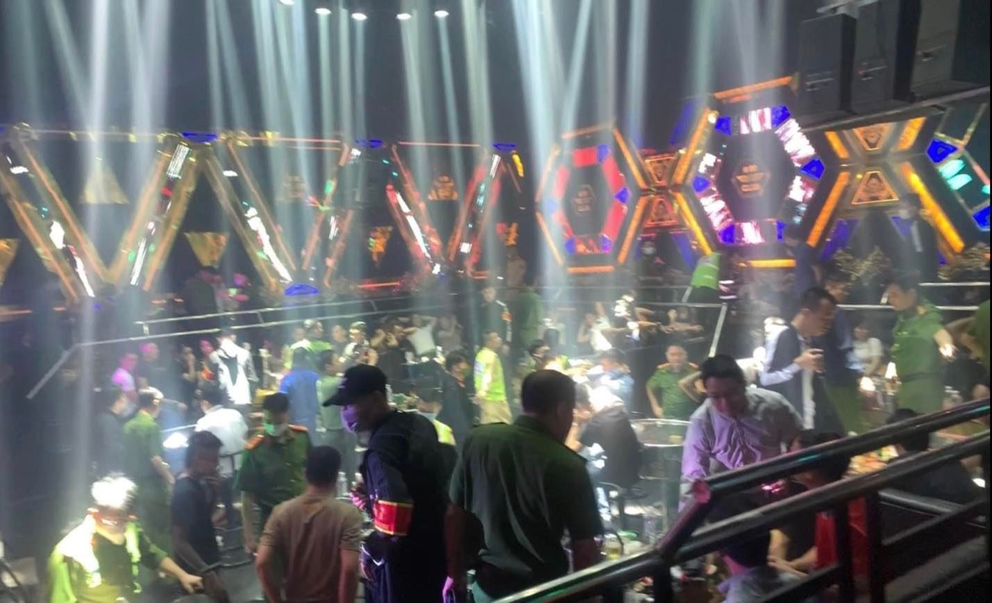 dan choi bay lac anh 1