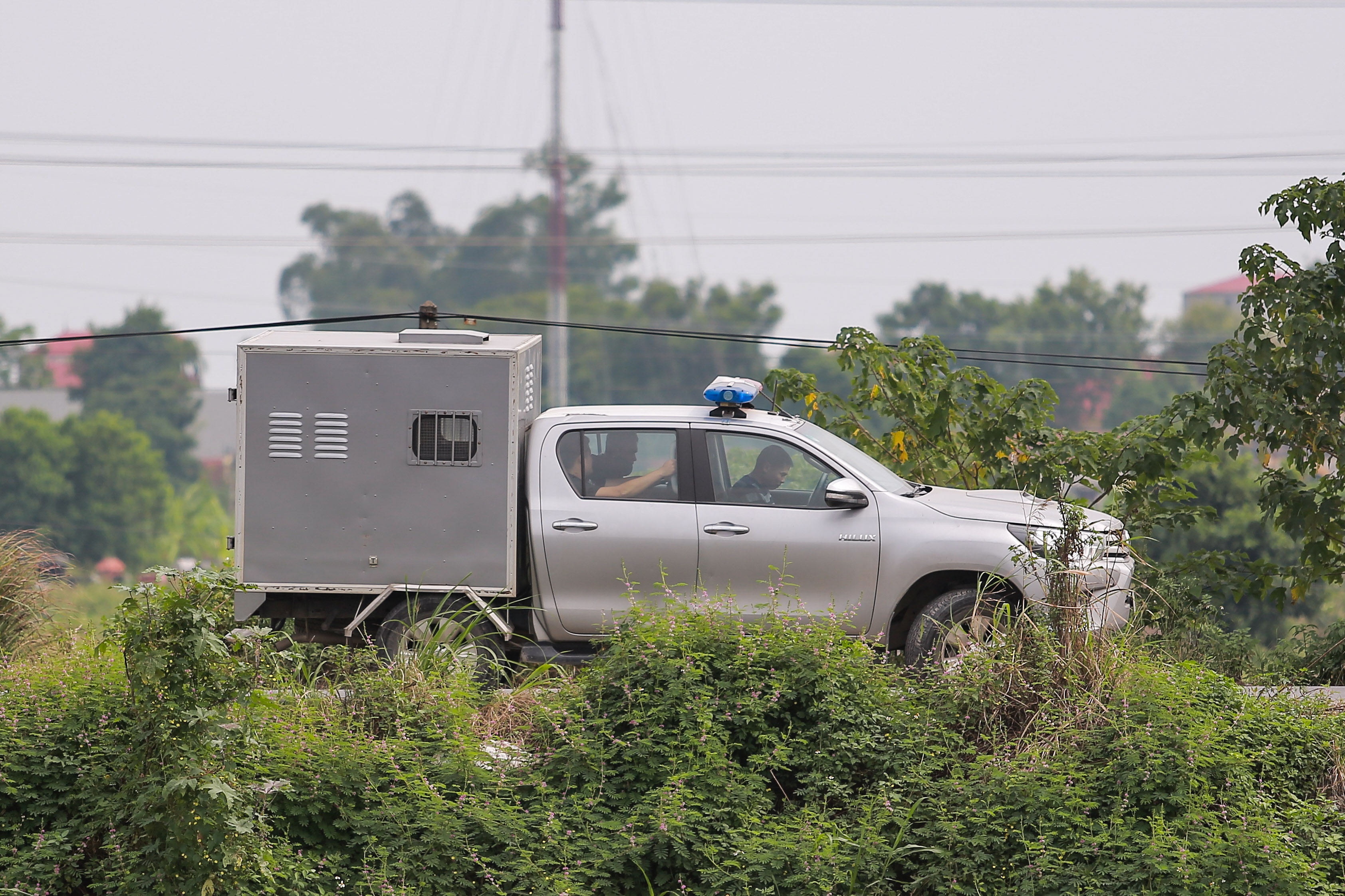 Nguyen nhan nam sinh lop 11 bi dam tu vong hinh anh
