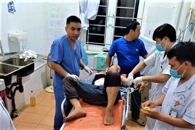 Nghi pham buon 16 banh heroin cua co tu tu hinh anh