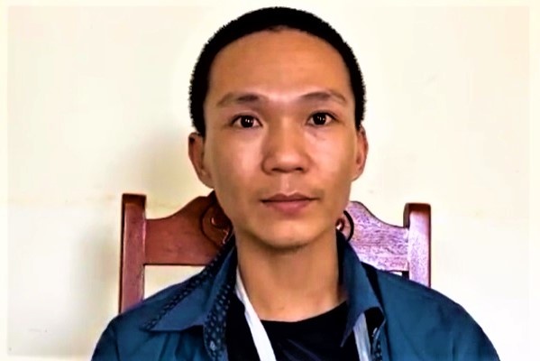 Nguoi dan ong danh ban nhau nhap vien hinh anh