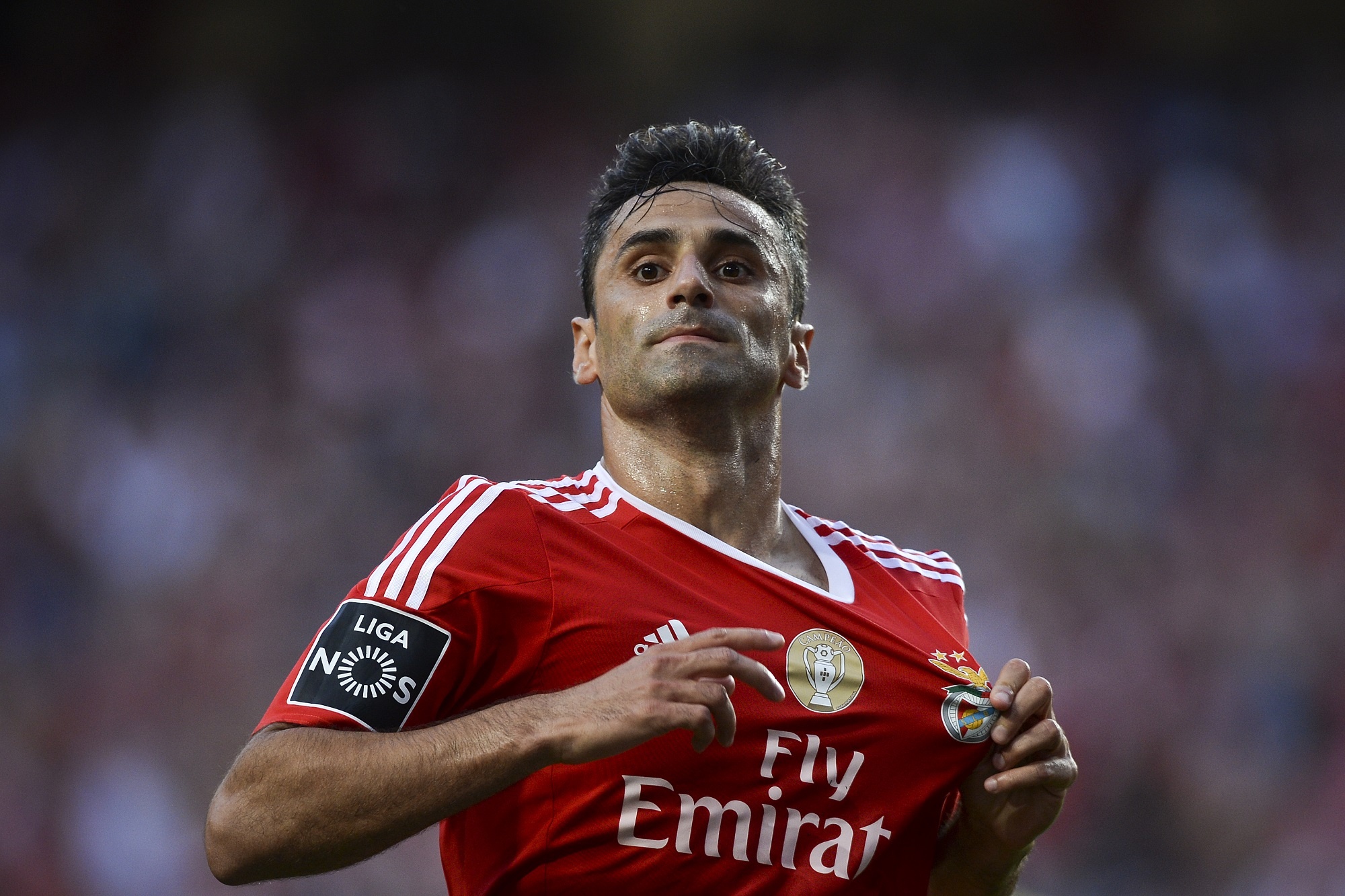 Cuoc dua chiec giay vang Chau Au: Ronaldo,  Suarez ‘hit khoi’ Salah anh 4