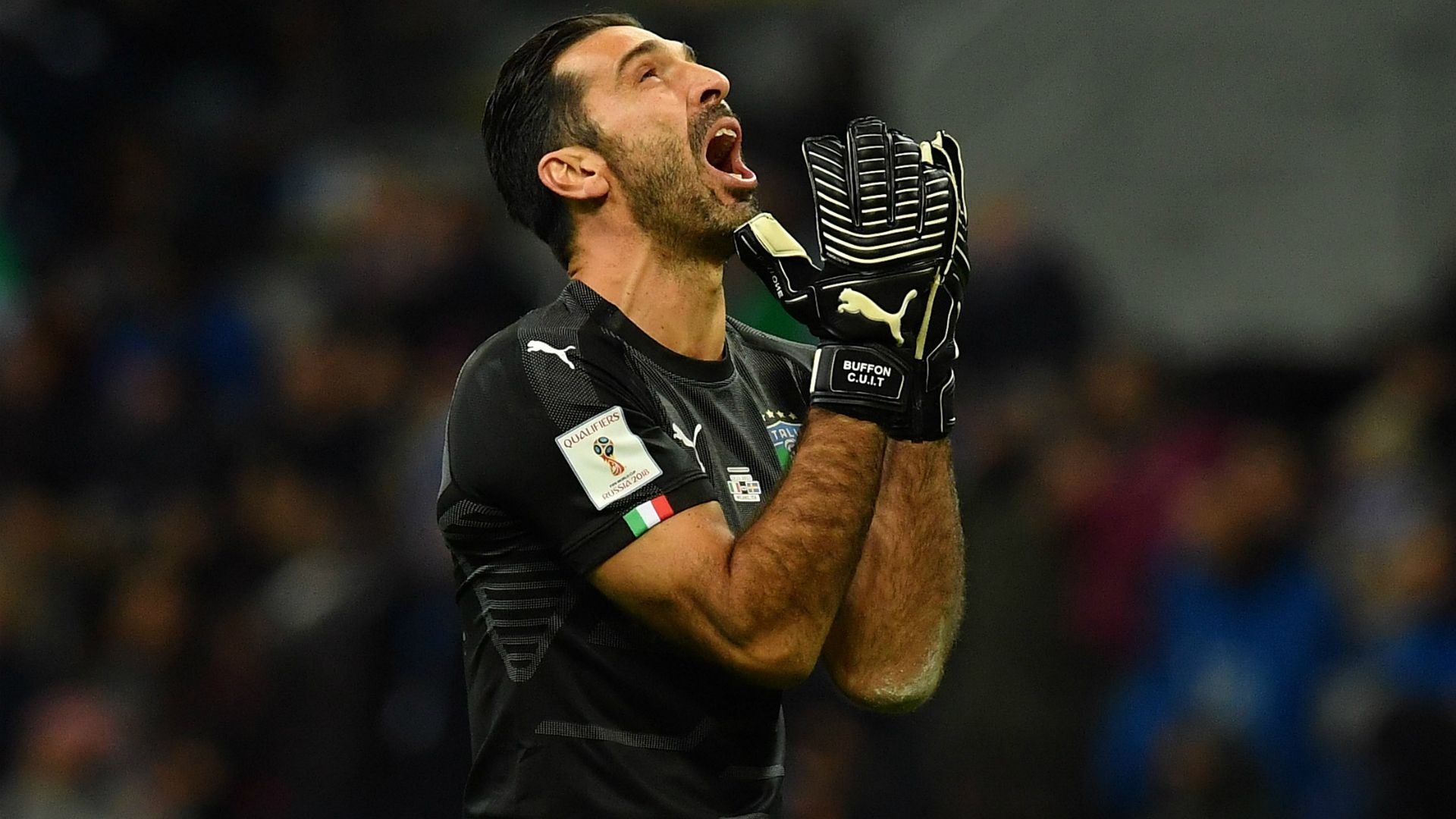 Cuu HLV Italy: ‘Tam voc vi dai cua Buffon la vinh cuu’ hinh anh