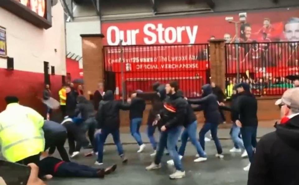 Liverpool đích thân sang Rome bàn chuyện an ninh trận bán kết lượt về ảnh 1 Liverpool dich than sang Rome ban chuyen an ninh tran ban ket luot ve anh 1