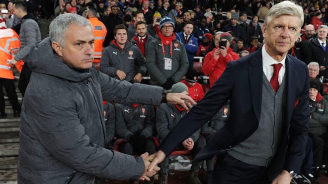 Dai chien MU vs Arsenal chi con mang tinh thu tuc? hinh anh