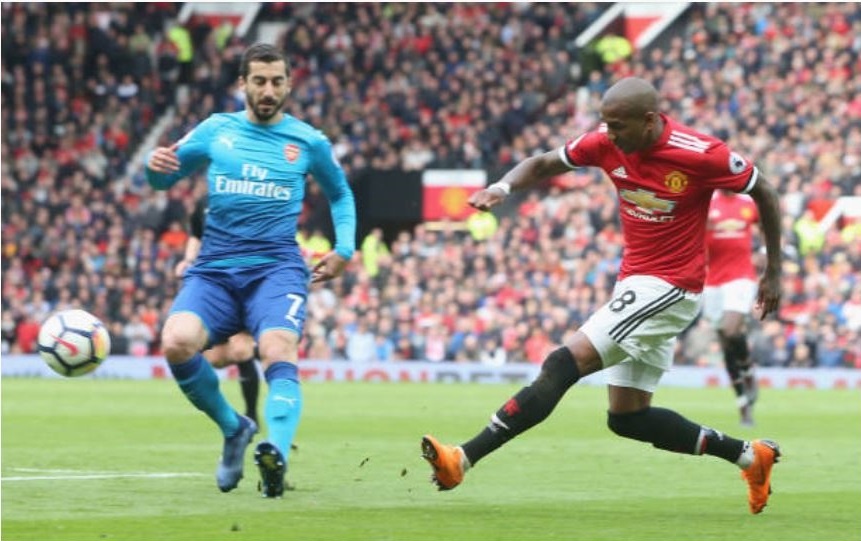 Cham diem MU 2-1 Arsenal: Sieu anh hung Fellaini s anh 5