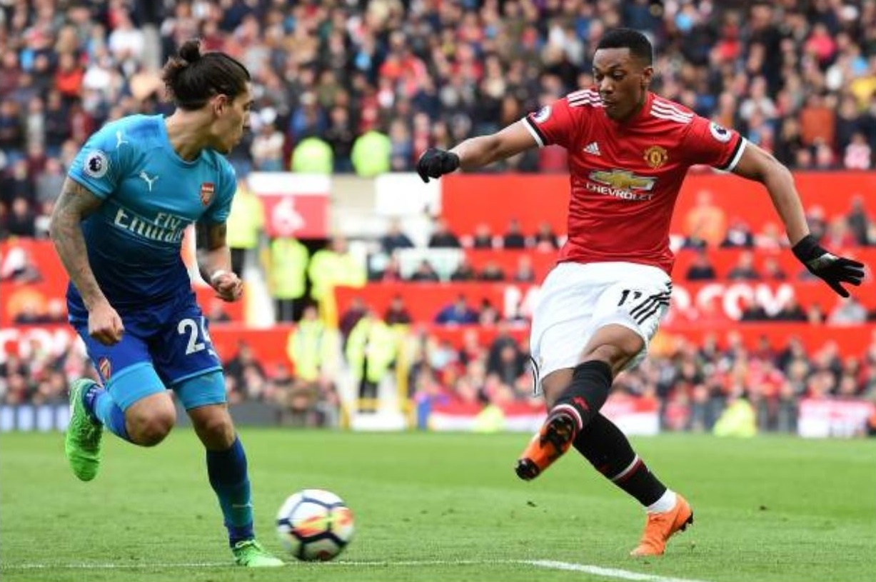 Cham diem MU 2-1 Arsenal: Sieu anh hung Fellaini s anh 14