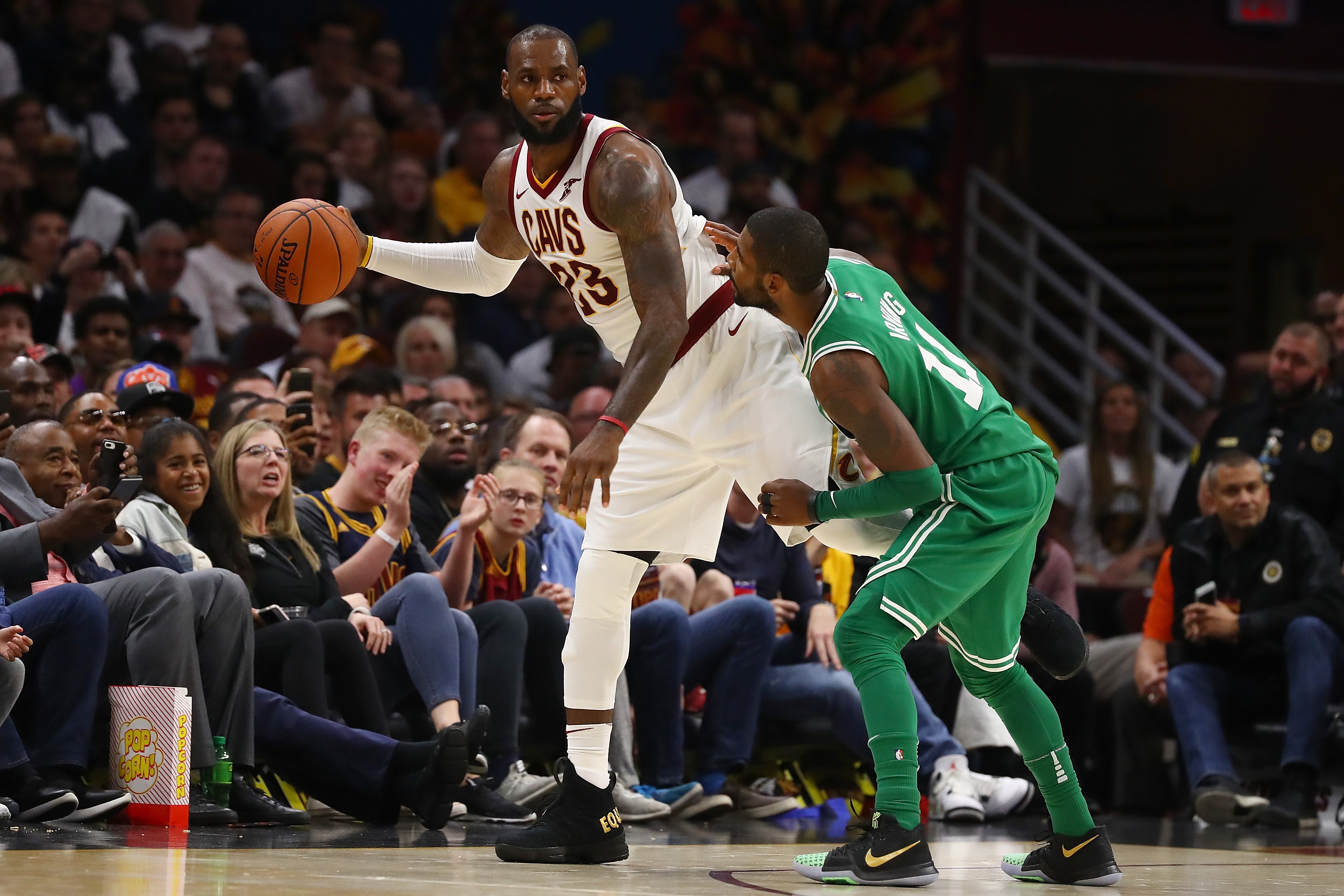 LeBron James: ‘Quái vật’ chuyên làm điều phi thường trong bóng rổ ảnh 3 LeBron James: ‘Quai vat’ chuyen lam dieu phi thuong trong bong ro anh 3
