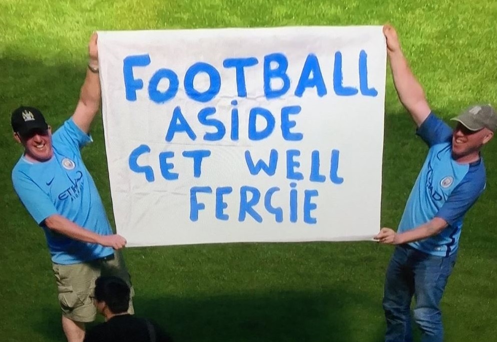 Pep Guardiola,  CDV Man City gui thong diep den Sir Alex Ferguson anh 2