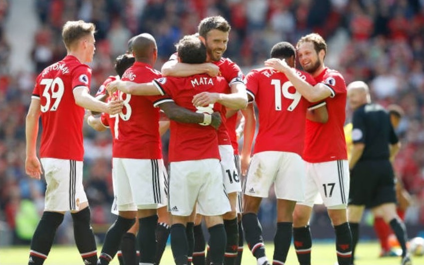 Tam biet Carrick,  tuong dai cua san Old Trafford anh 4