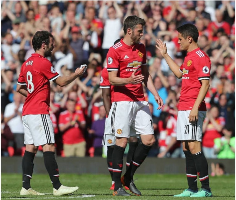 Tam biet Carrick,  tuong dai cua san Old Trafford anh 7