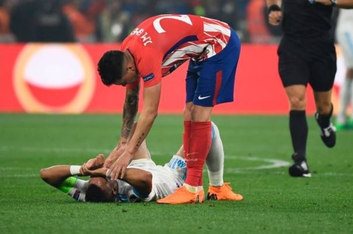 Payet khoc nuc no sau chan thuong,  nguy co lo World Cup 2018 anh 5