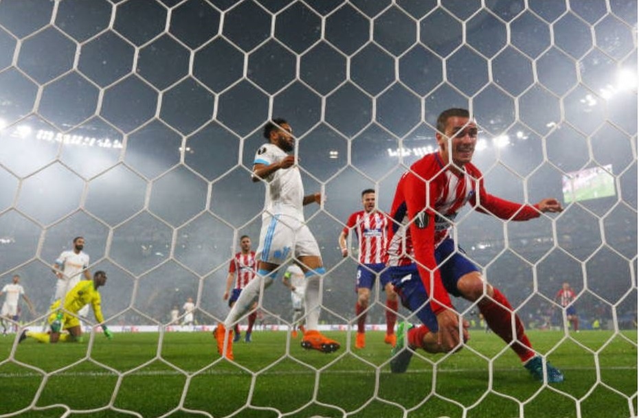 Griezmann lap dai cong,  giup Torres chia tay trong anh 4