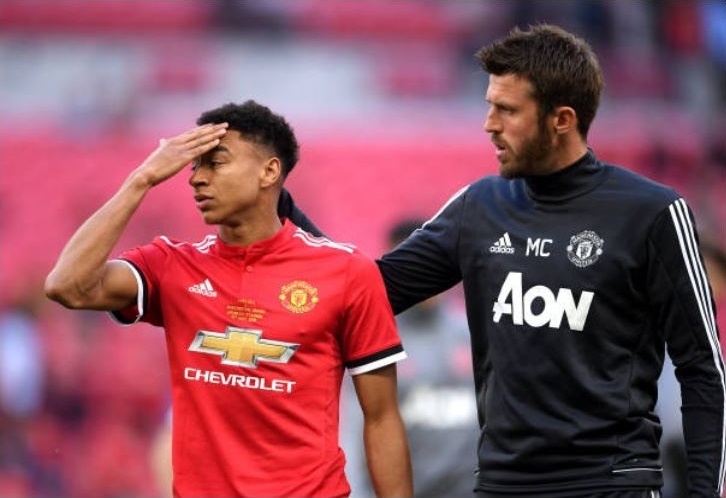 Cau thu MU 'chet lang', nhin Chelsea vo dich FA Cup hinh anh