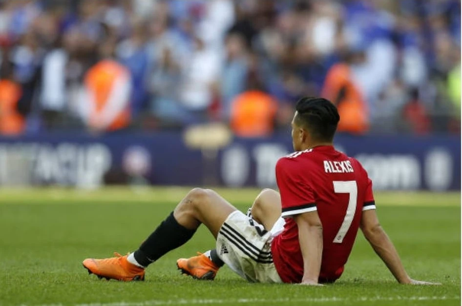 Cau thu MU 'chet lang',  nhin Chelsea nang cup FA anh 7