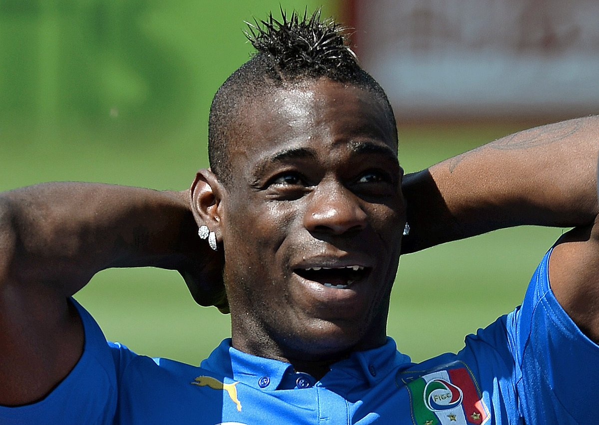 ‘Ngua chung’ Balotelli bat ngo tro lai tuyen Italy hinh anh