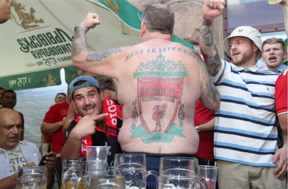 CDV xam logo Liverpool kin lung,  san sang tiep lua cho thay tro Klopp anh 6