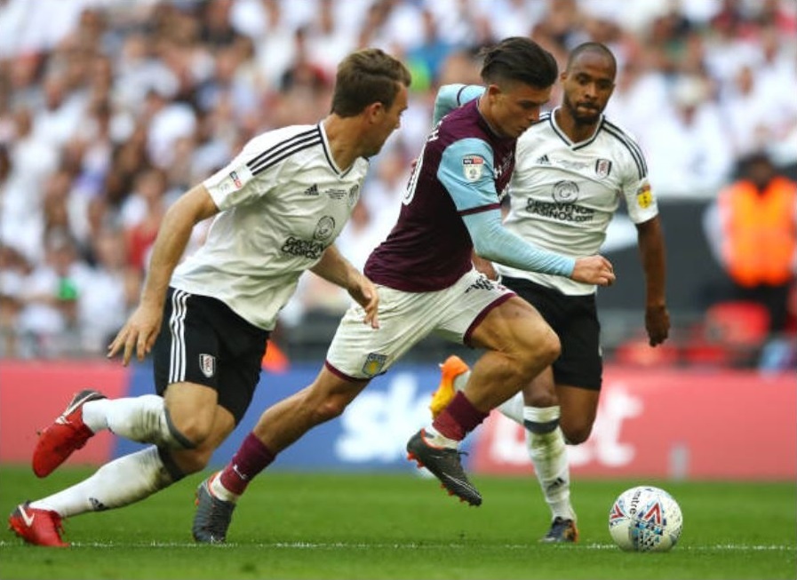Danh bai Aston Villa,  Fulham tro lai Premier League sau 4 nam anh 5