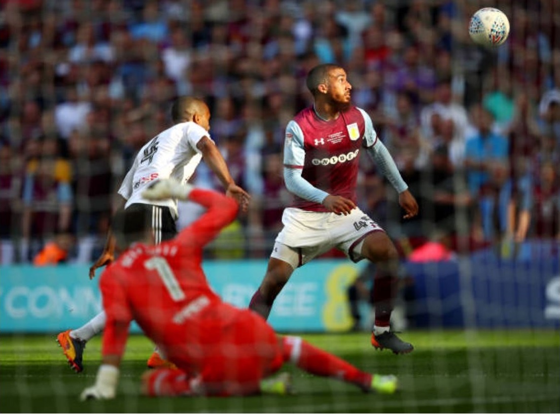 Danh bai Aston Villa,  Fulham tro lai Premier League sau 4 nam anh 3