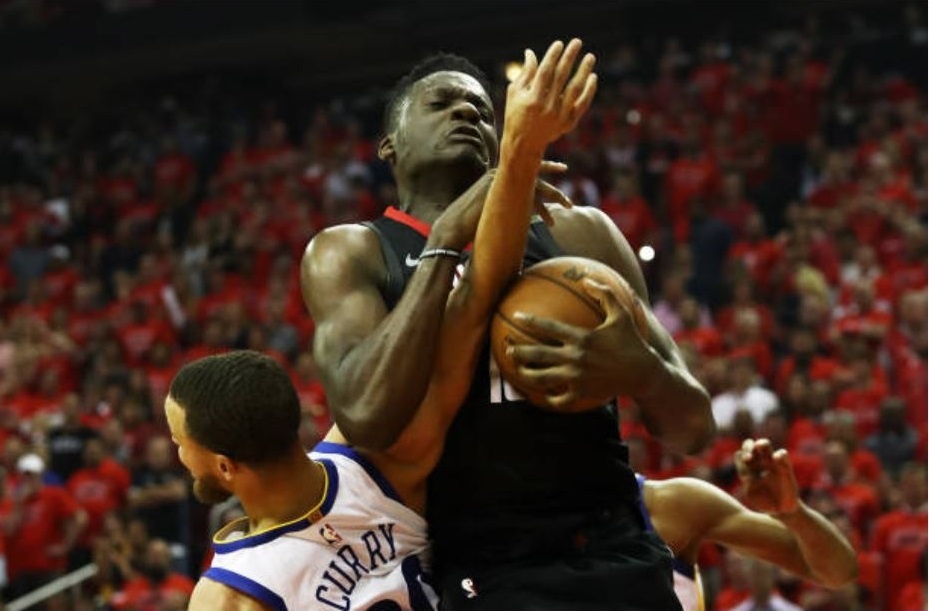 Danh bai Houston Rockets,  Curry hen King James anh 1