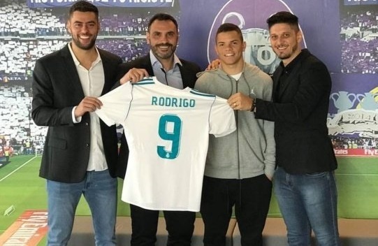 Real Madrid don tan binh dau tien o he 2018 hinh anh