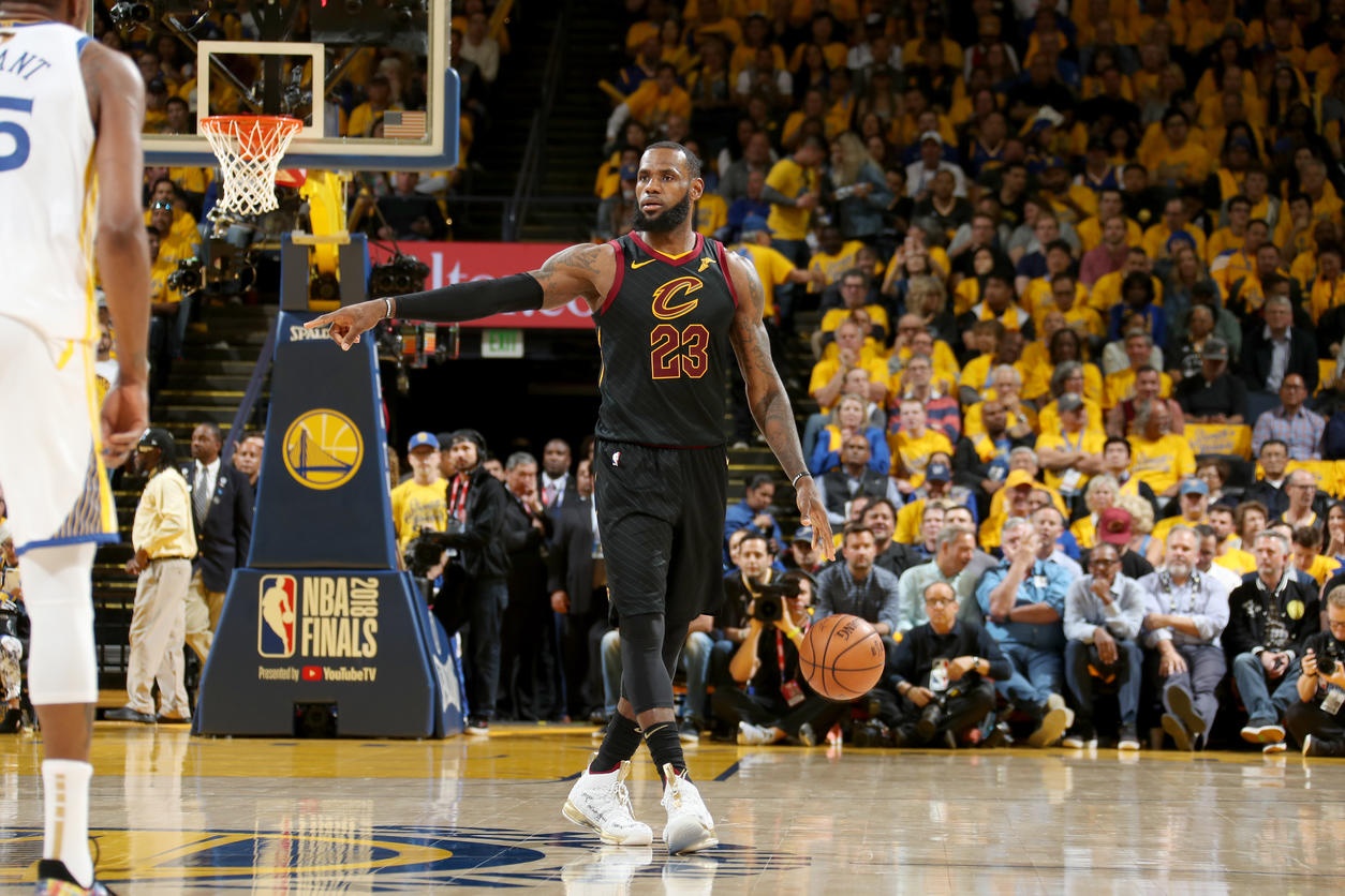 Cleveland 114-124 Golden State anh 11