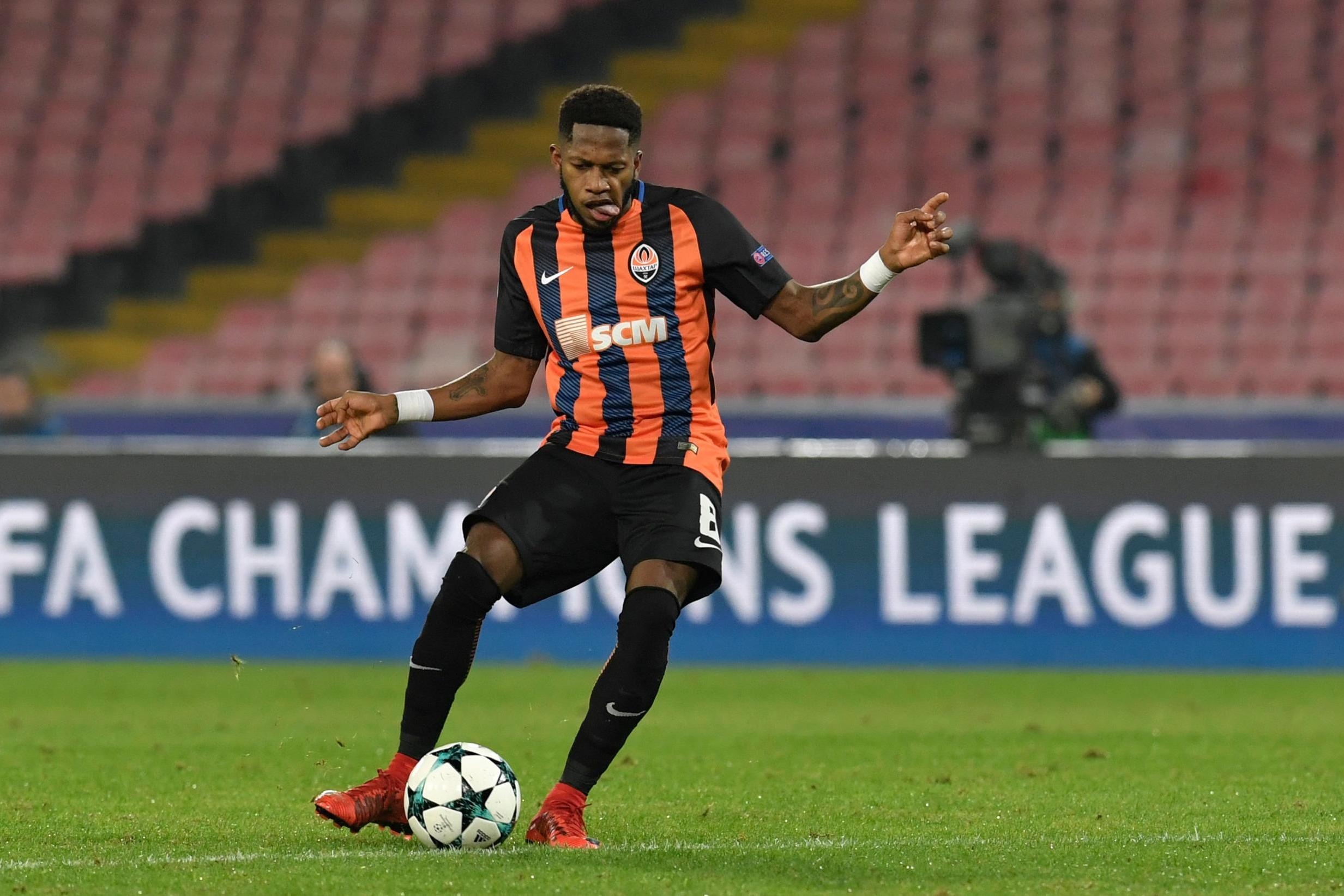 Fred va 5 ban hop dong dat gia nhat lich su MU anh 6