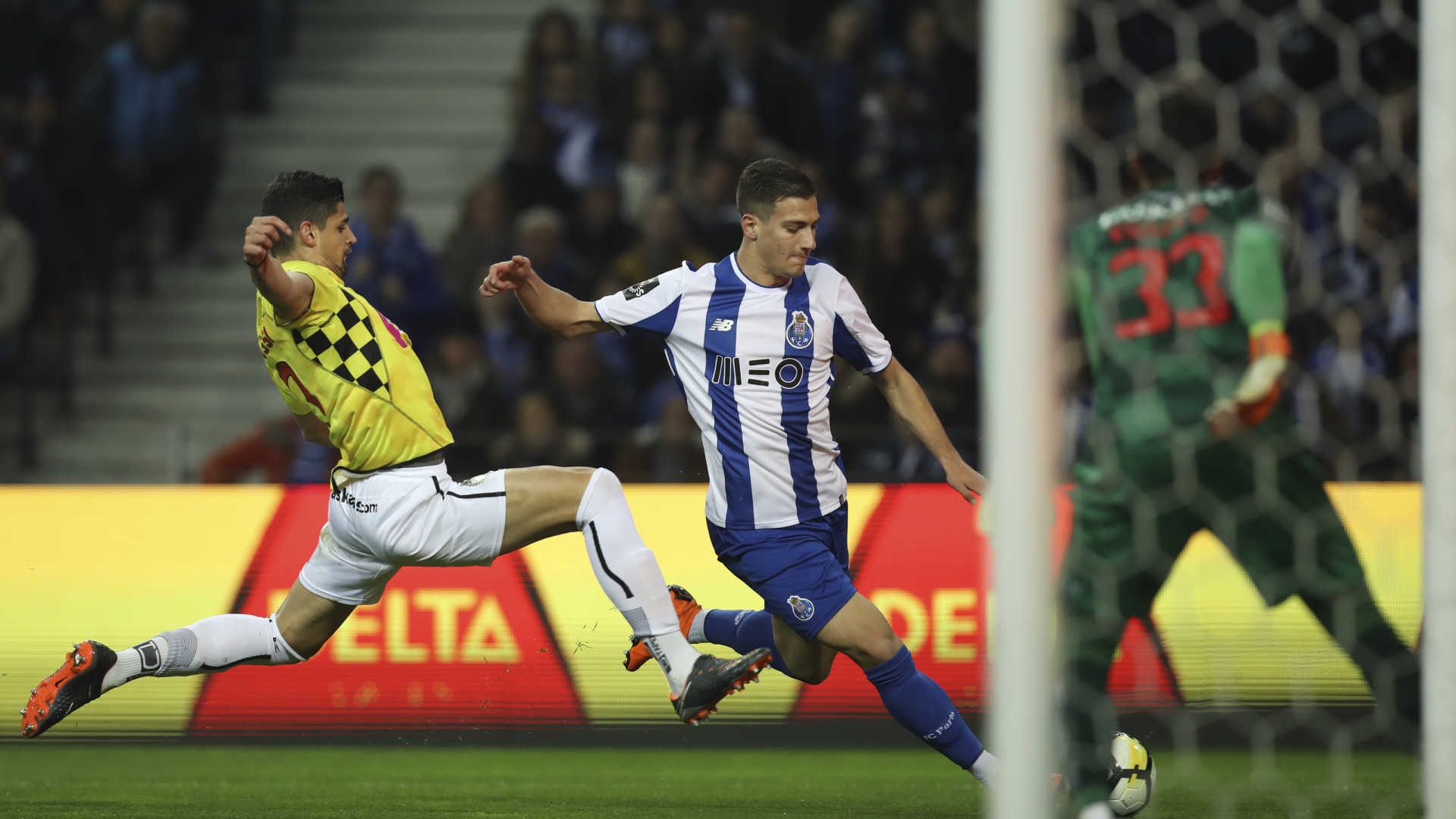 Nhung dieu can biet ve Dalot,  tan binh sang gia cua MU anh 4