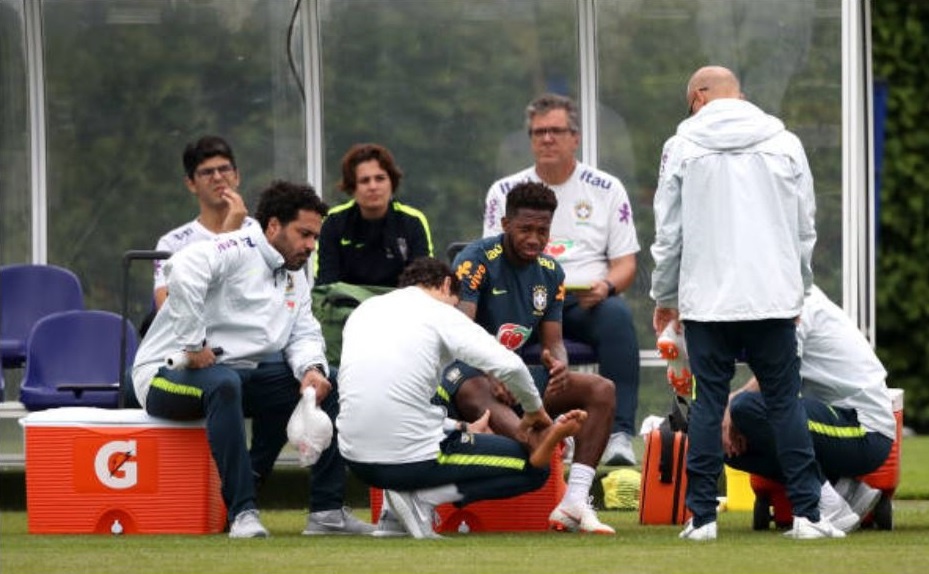 Tan binh MU chan thuong,  nguy co lo World Cup 2018 anh 1