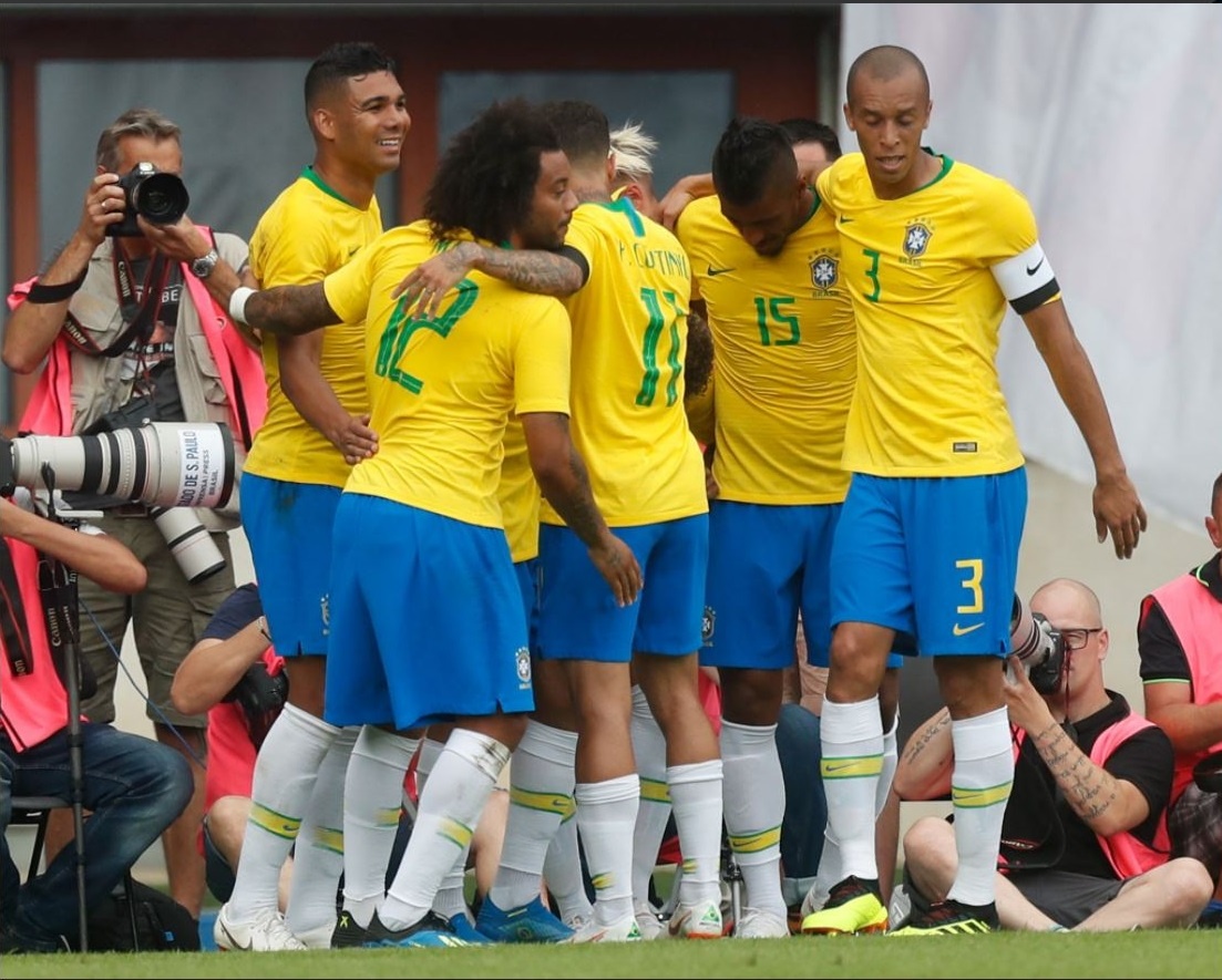 Brazil dai thang,  Neymar ap sat thanh tich cua 'Ro beo' anh 6