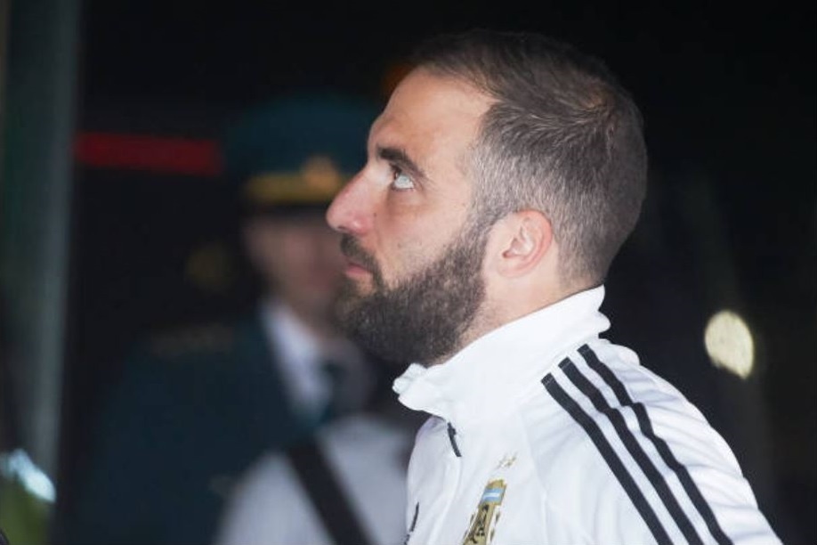 Leo Messi rang ro trong ngay dat chan den Nga anh 7