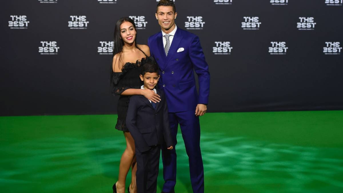 Georgina Rodriguez – ‘bong hong’ suoi am trai tim Cristiano Ronaldo anh 2