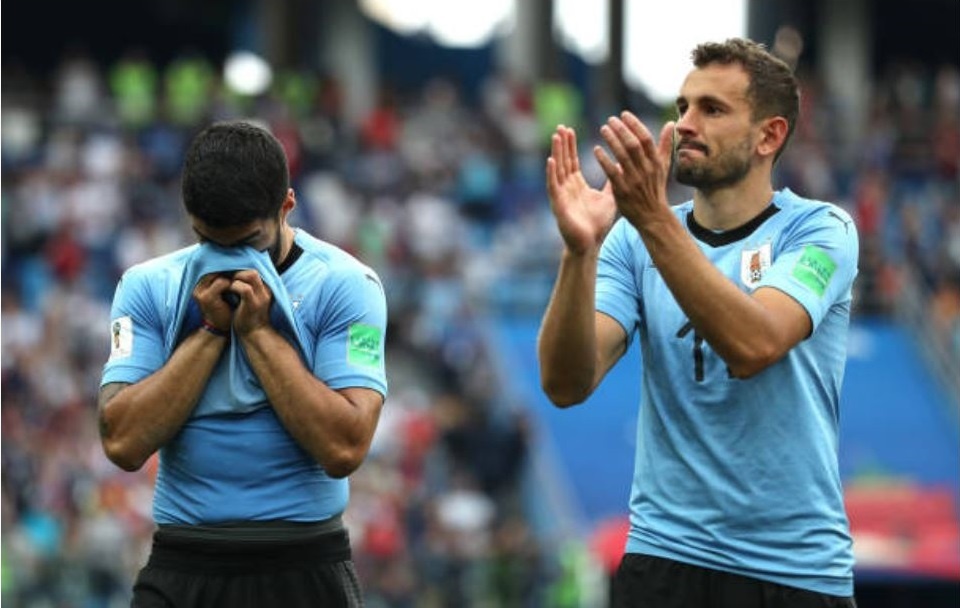 Luis Suarez roi le trong ngay Uruguay chia tay World Cup 2018 anh 2