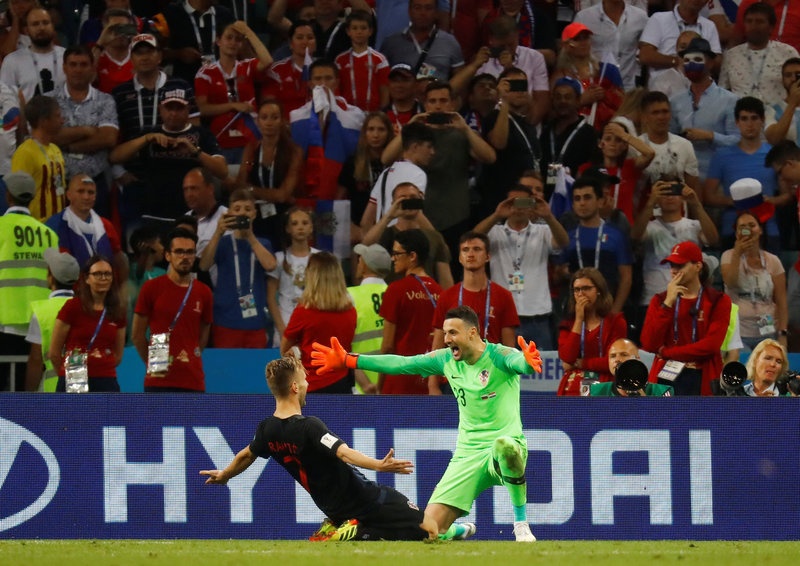 Nhung 'bong hong' Nga bat khoc khi doi nha dung buoc o World Cup 2018 anh 3