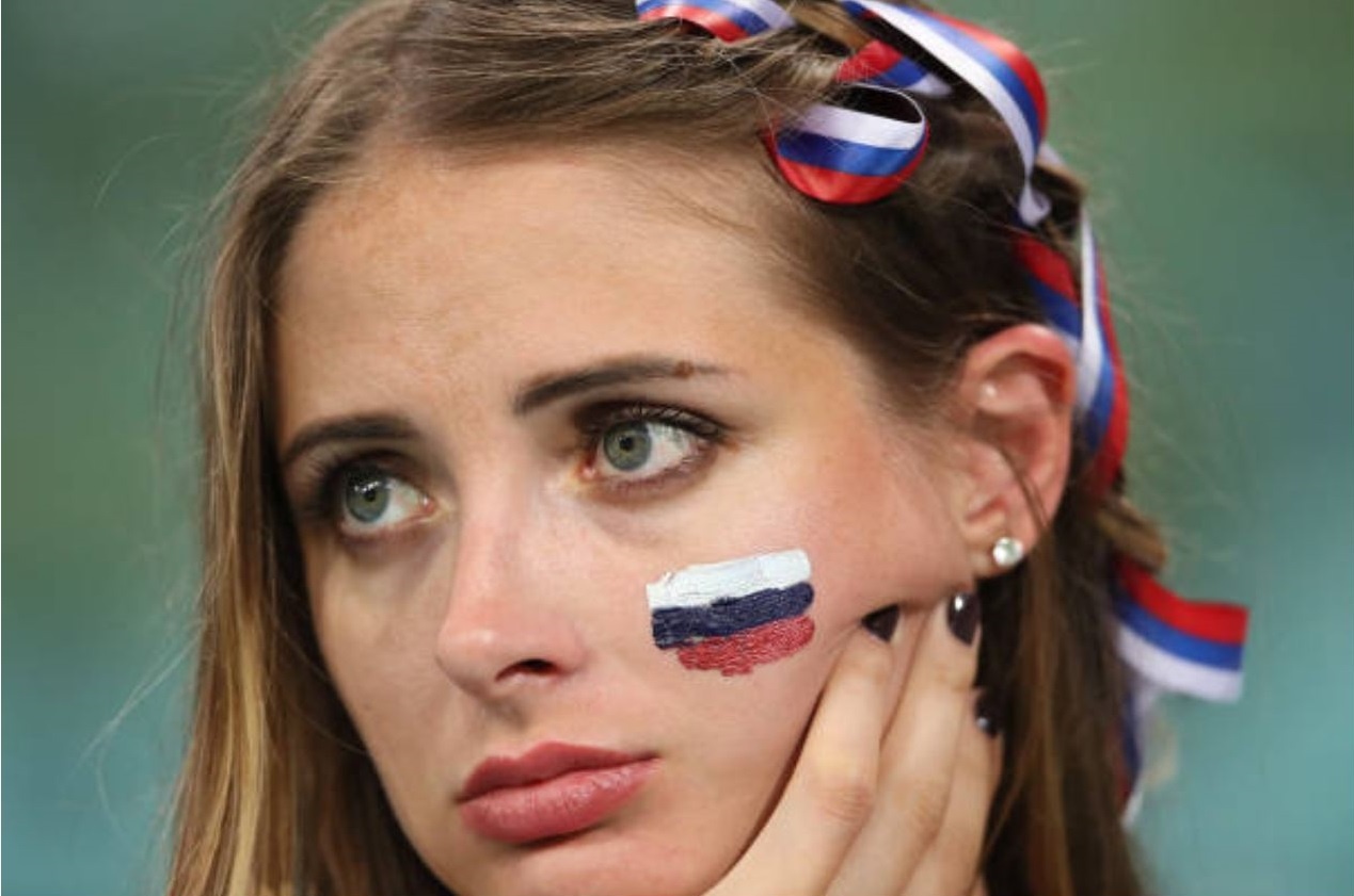 Nhung 'bong hong' Nga bat khoc khi doi nha dung buoc o World Cup 2018 anh 8