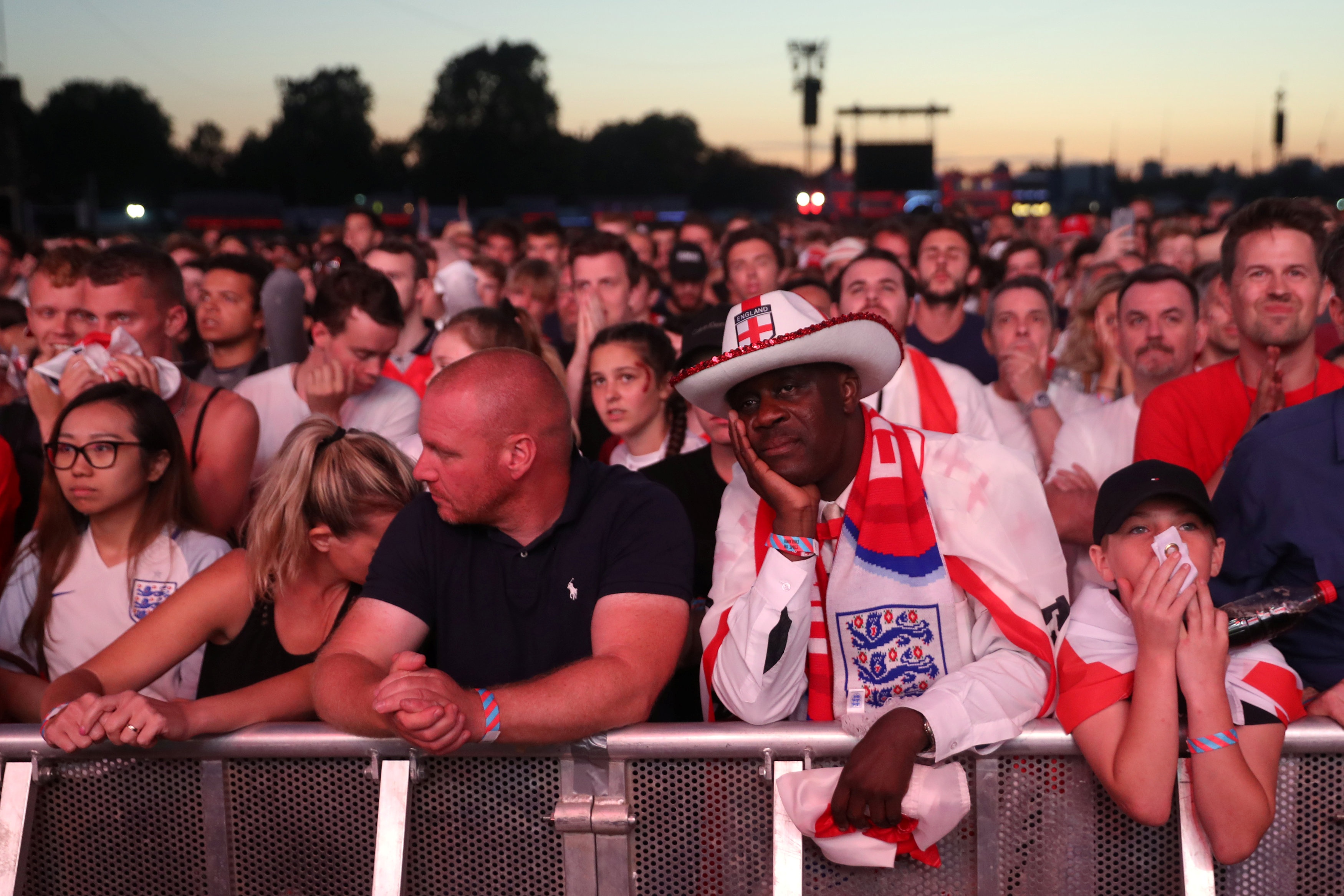 CDV doi Anh sup do sau that bai truoc Croatia anh 5