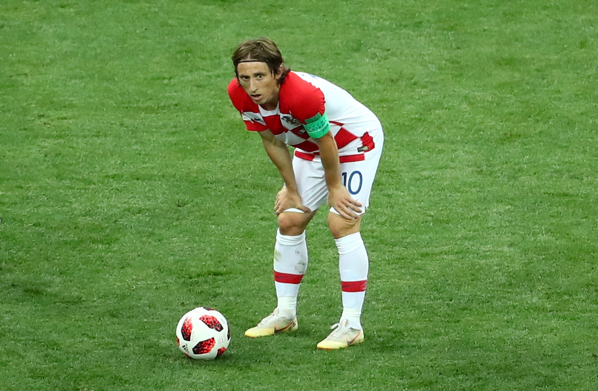 Modric va cai dop den dui cua qua bong vang World Cup anh 2
