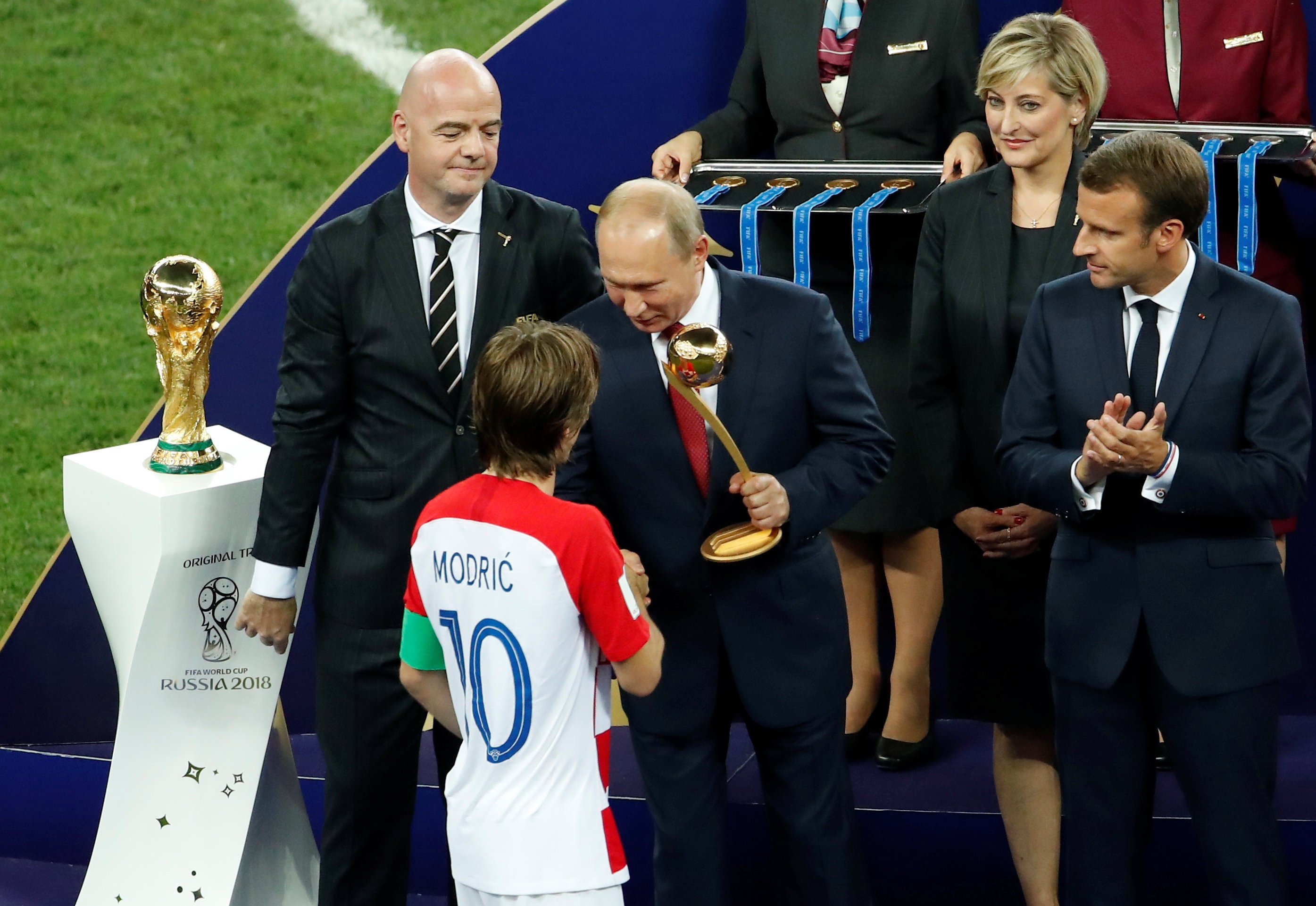 Modric va cai dop den dui cua qua bong vang World Cup anh 3