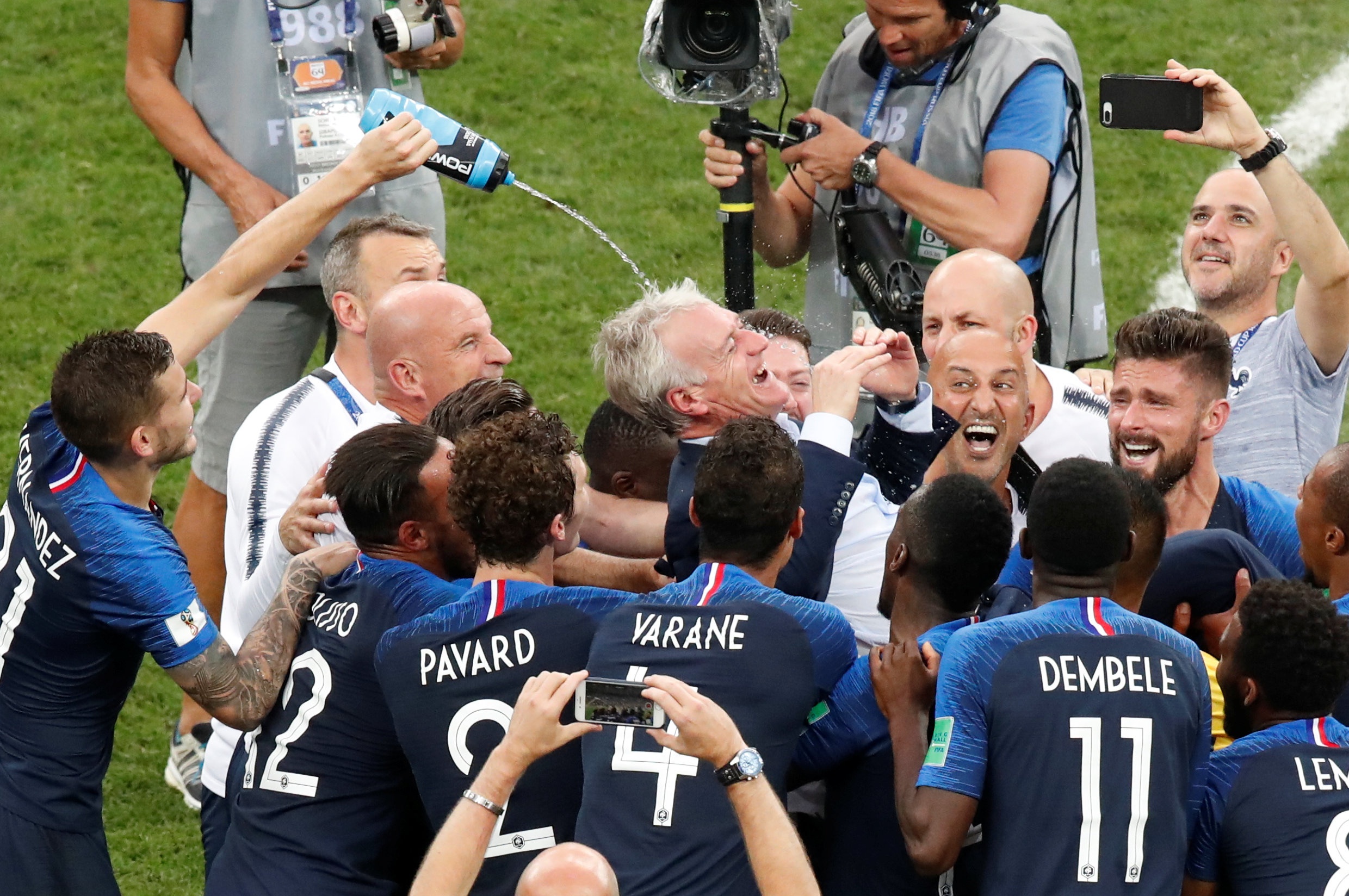 Doi tuyen Phap nang cao cup vang the gioi sao 20 nam anh 4