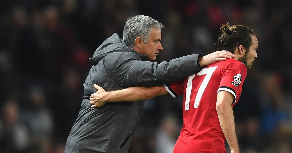 HLV Mourinho gửi lời tri ân đến Daley Blind ảnh 1 HLV Mourinho gui loi tri an den Daley Blind anh 1