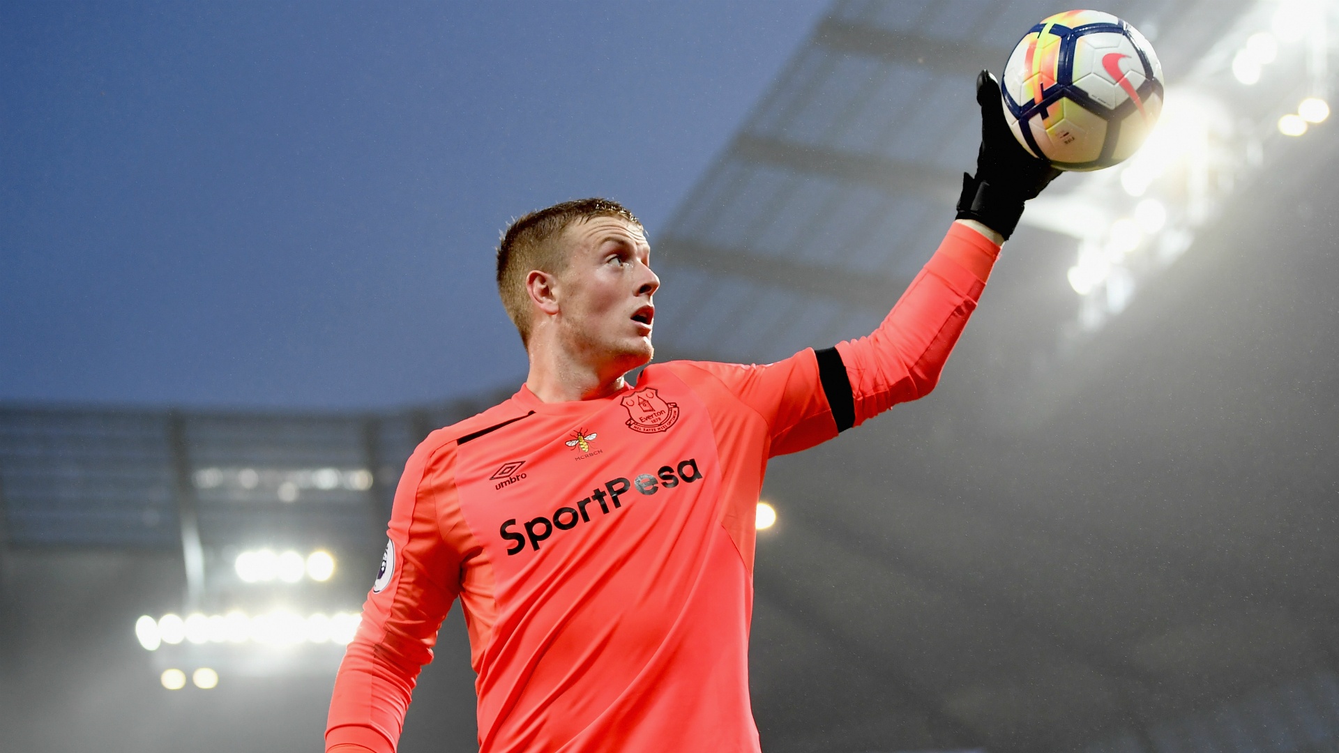 Tan binh Liverpool va nhung thu mon dat gia nhat the gioi anh 3