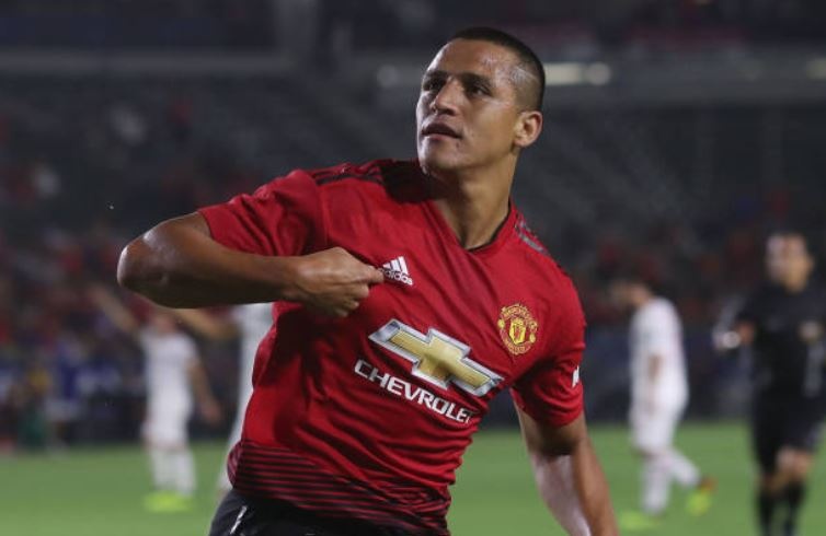 Milan 1-1 Man Utd (pen: 8-9): Sanchez lap cong hinh anh