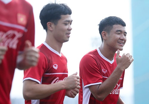 Cong Phuong tro lai, HLV Park truc tiep chi bao Van Toan va Tien Dung hinh anh