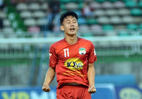 Cong Phuong danh got chuyen cho Minh Vuong ghi ban dep tren san tap hinh anh