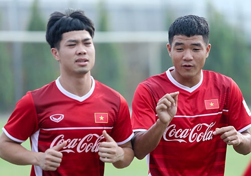 Cong Phuong: 'Toi cam thay on nhung can no luc de tranh suat da chinh' hinh anh