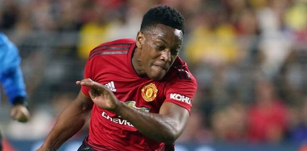 Anthony Martial ve nha dot xuat trong luc MU da giao huu hinh anh