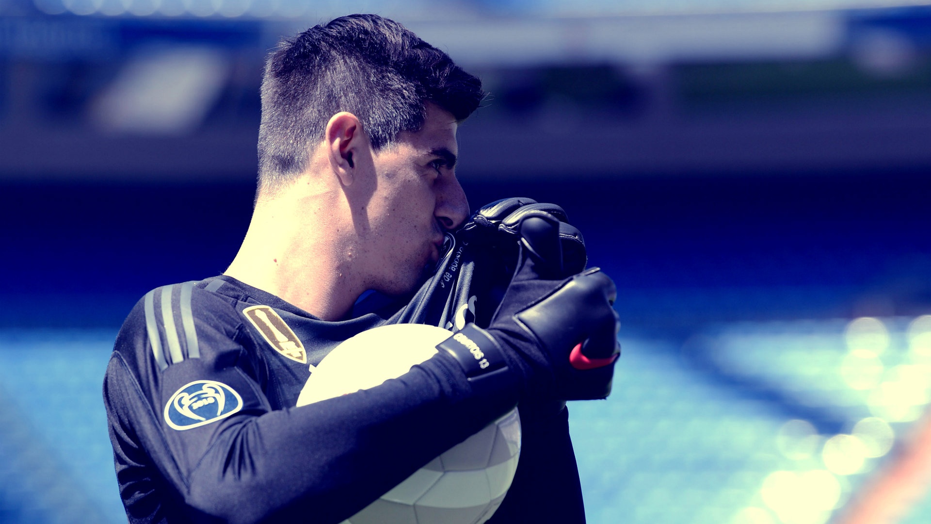 Courtois xin lỗi vì từng xúc phạm Real Madrid ảnh 2 Courtois xin loi vi tung xuc pham Real Madrid anh 2