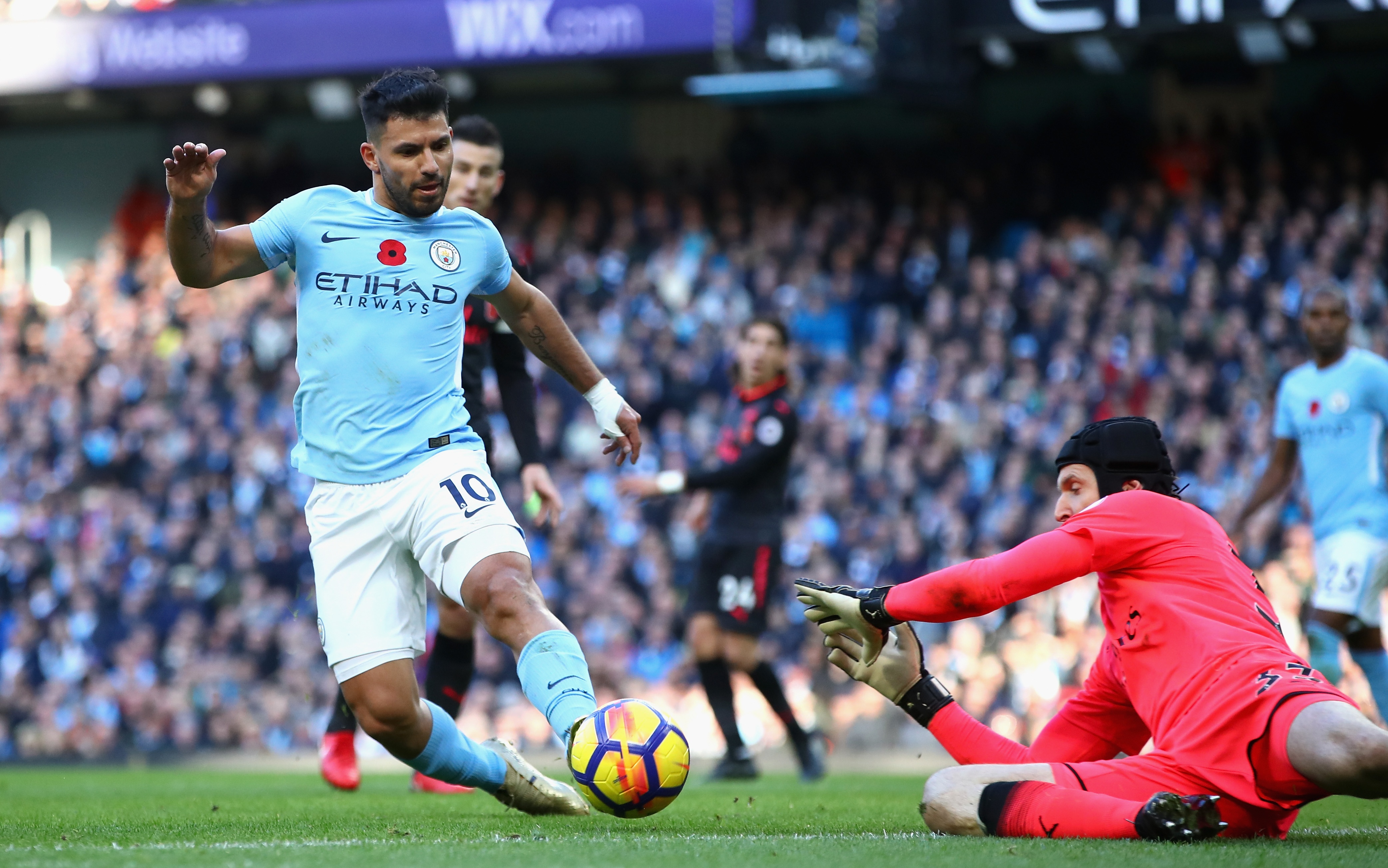 Aguero dan dau doi hinh hay nhat tran Arsenal – Man City anh 10